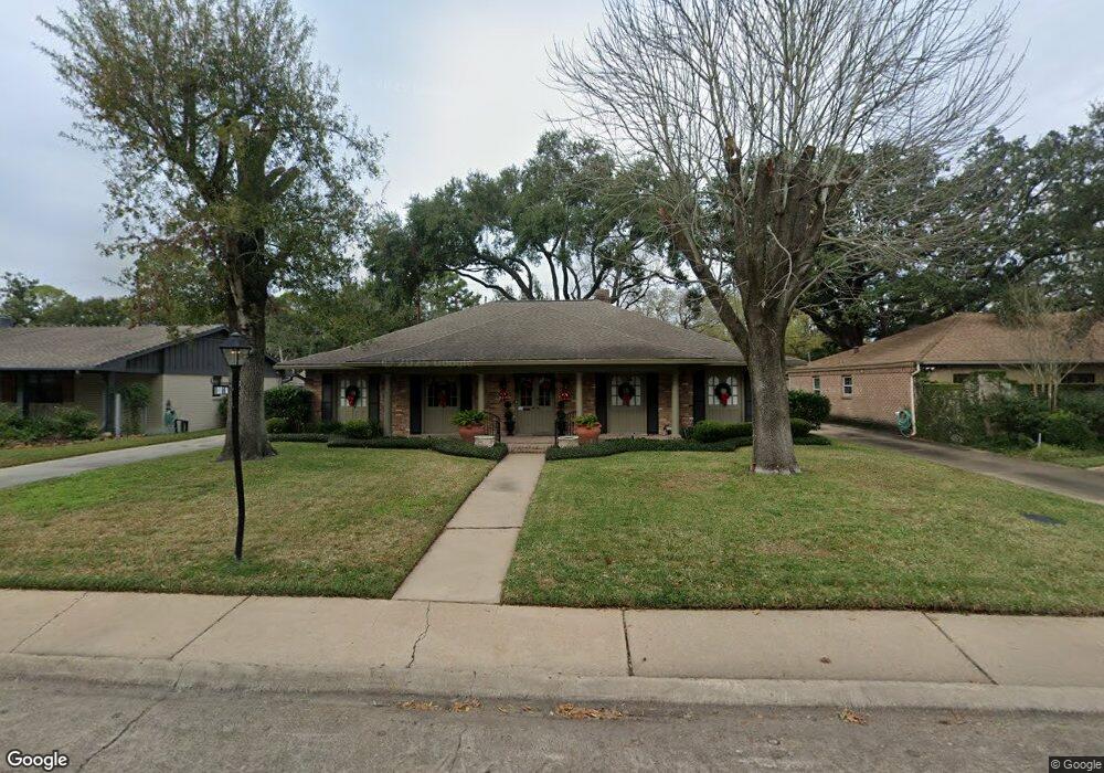 10014 Burgoyne Rd, Houston, TX 77042 - photo 1