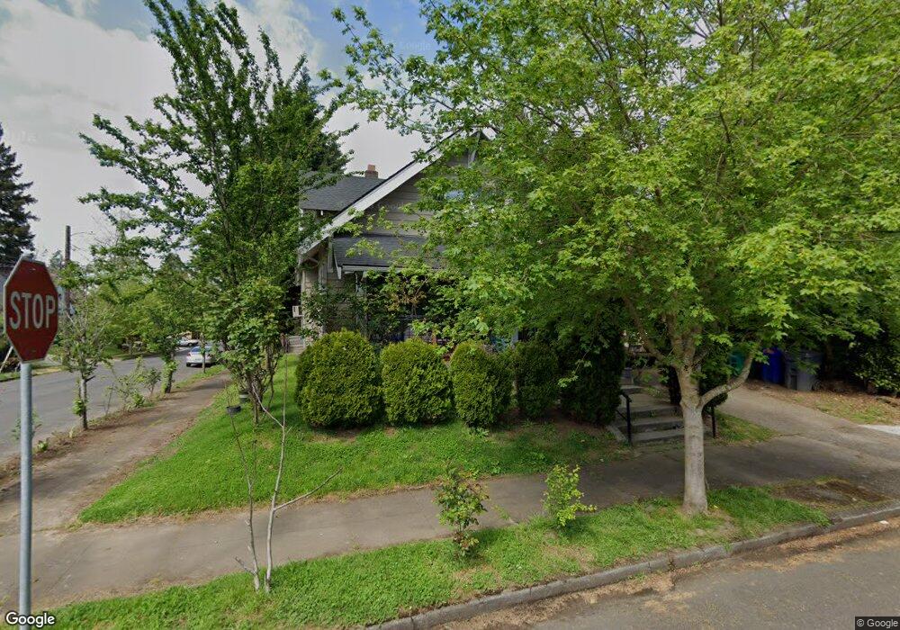 105 NE Stafford St, Portland, OR 97211 - photo 1