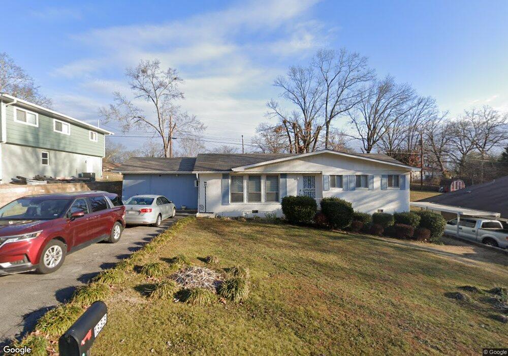 1333 Cloverdale Cir, Hixson, TN 37343 - photo 1