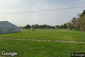 203 W 7th St, Saint Elmo, IL 62458