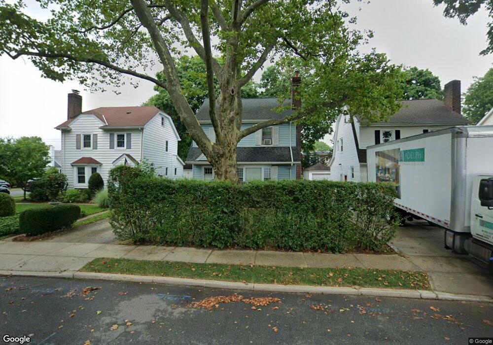 53 Cambridge Ave, Garden City, NY 11530 - photo 1