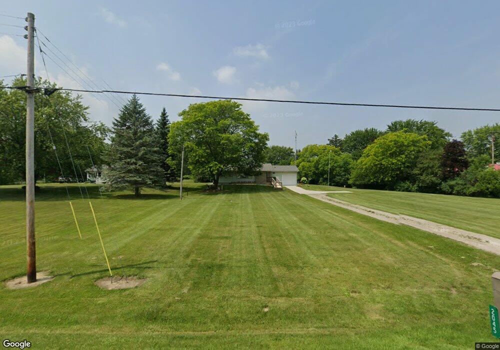 2045 N Oak Rd, Davison, MI 48423 - photo 1