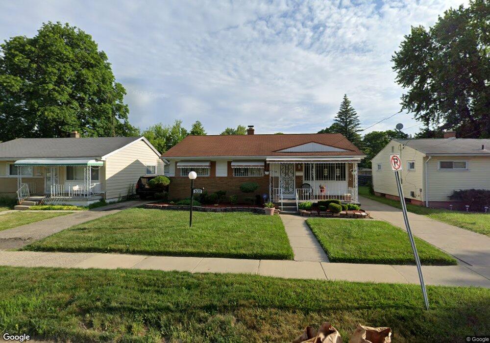 638 W Holbrook Ave, Flint, MI 48505 - photo 1