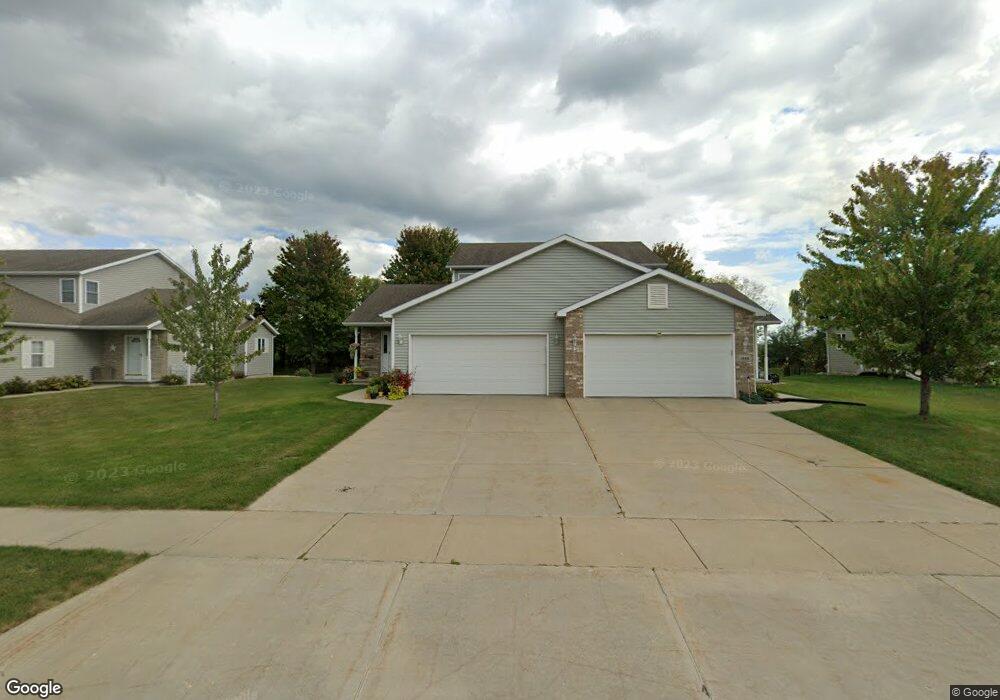 1066 Vinyard Dr unit 1, Oregon, WI 53575 - photo 1