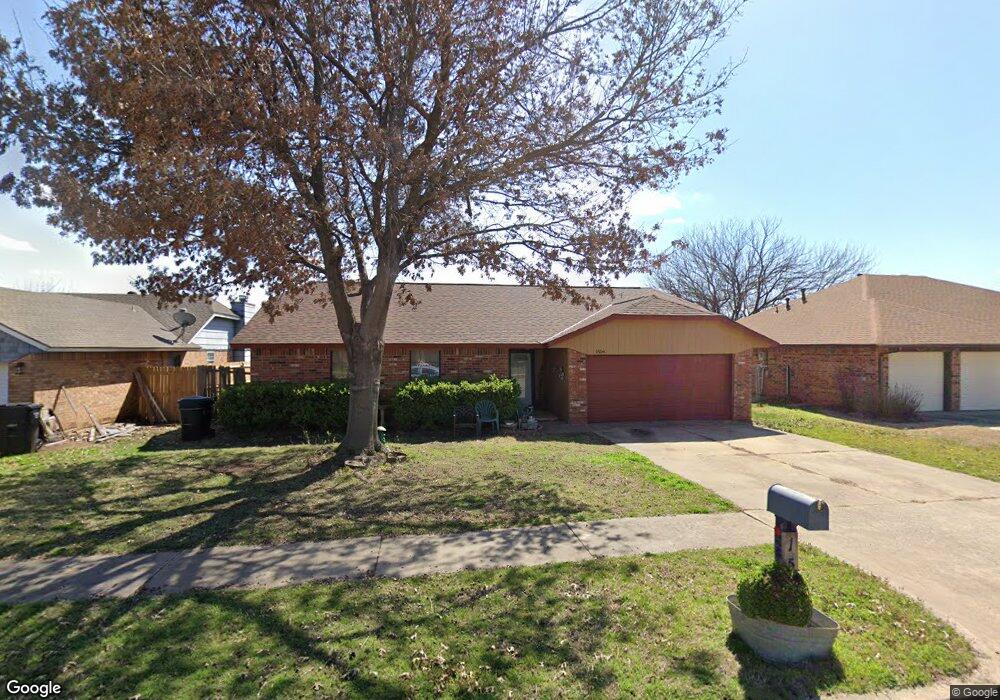 1504 NE 3rd St, Moore, OK 73160 - photo 1