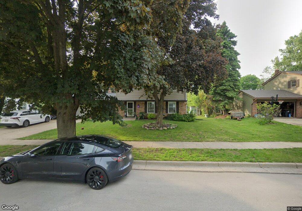 1922 Laura Ln, Waukesha, WI 53186 - photo 1