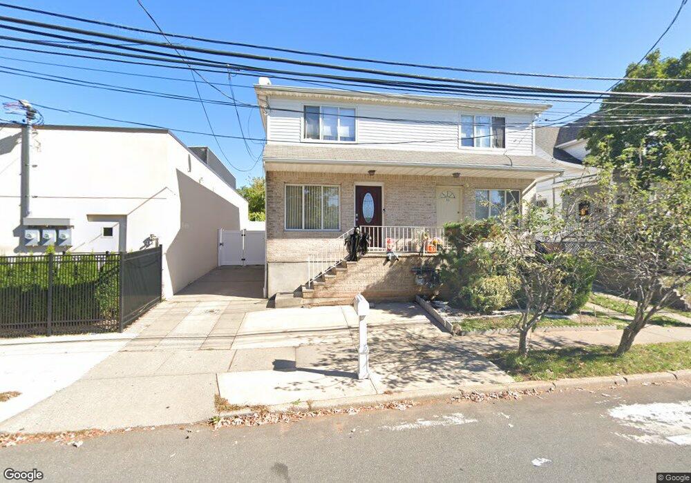 9 Seneca Ave, Staten Island, NY 10301 - photo 1