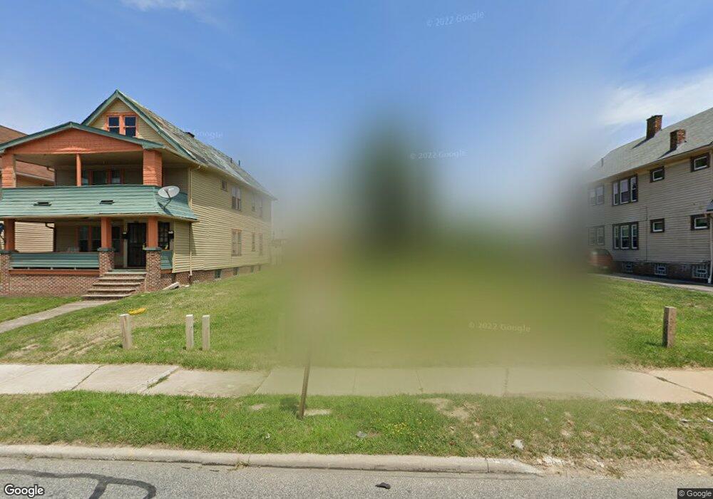 1739 Noble Rd, Cleveland, OH 44112 - photo 1