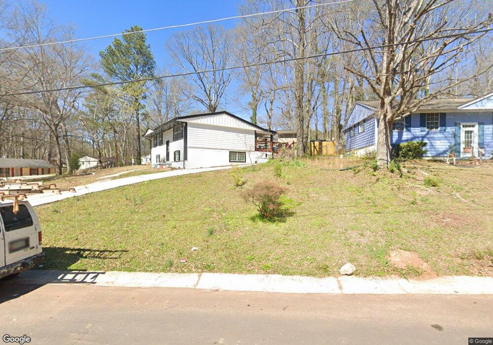 832 Brian Ct unit 11, Forest Park, GA 30297 - photo 1