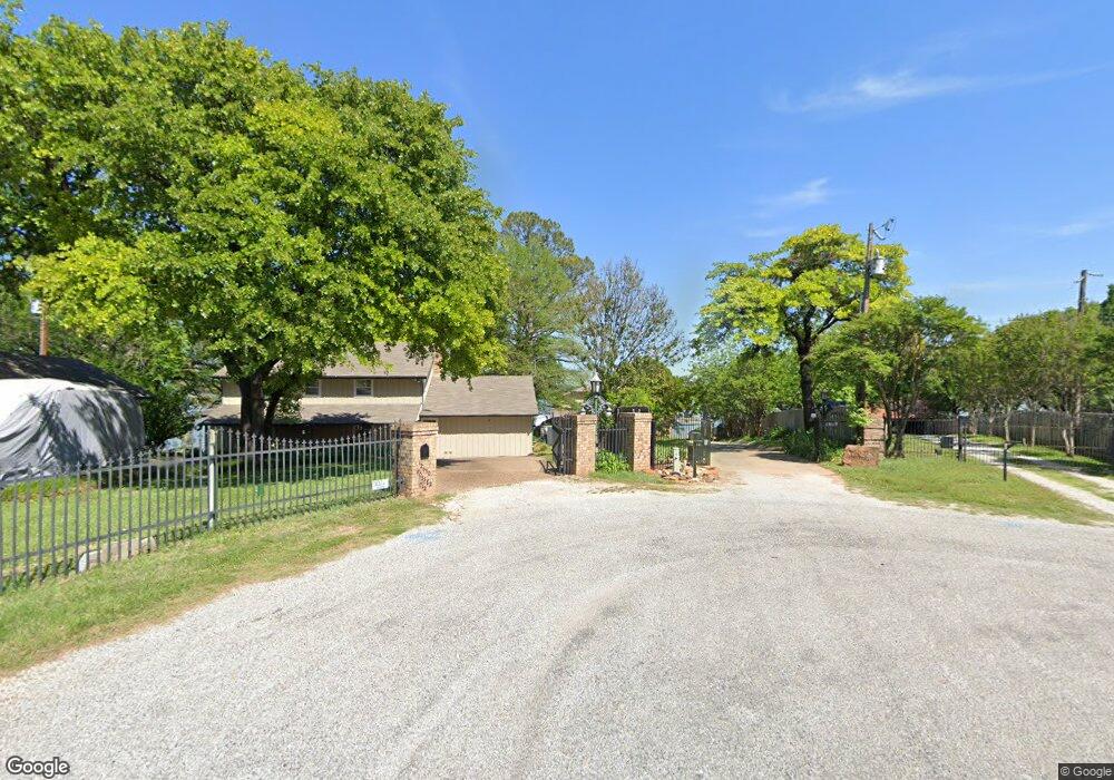 12620 Foster Cir, Azle, TX 76020 - photo 1