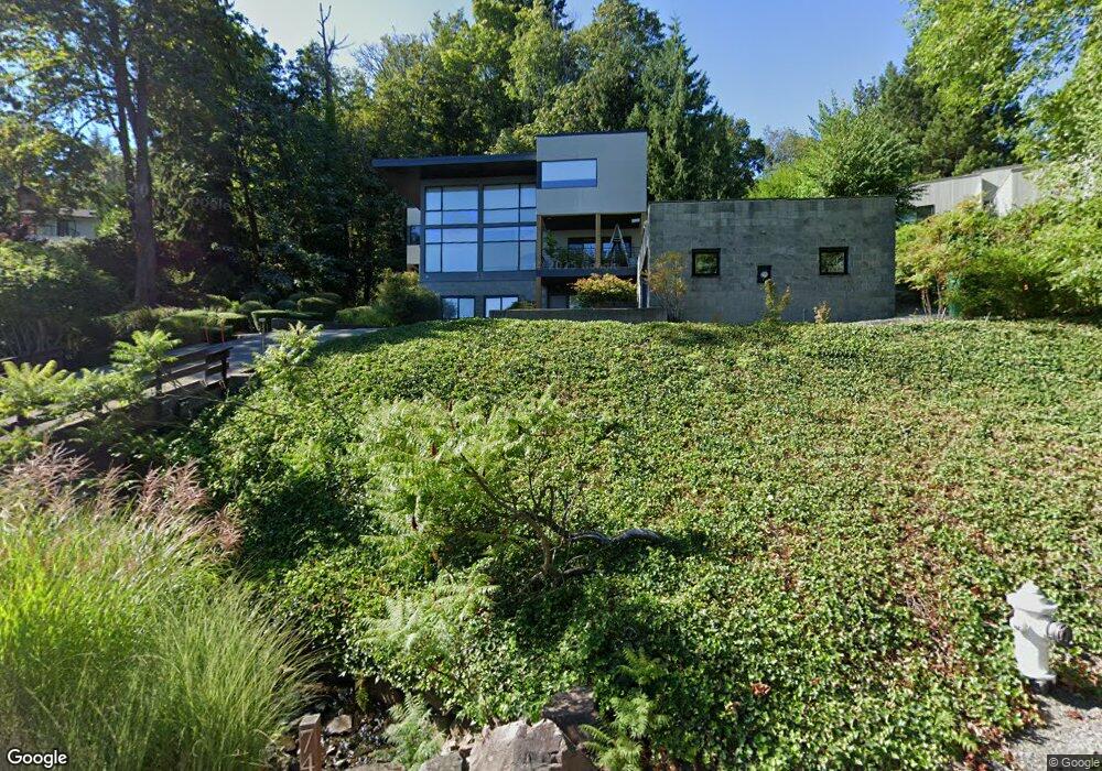 7447 E Mercer Way, Mercer Island, WA 98040 - photo 1