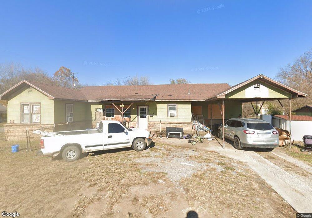 312 W Scott St, Henryetta, OK 74437 - photo 1