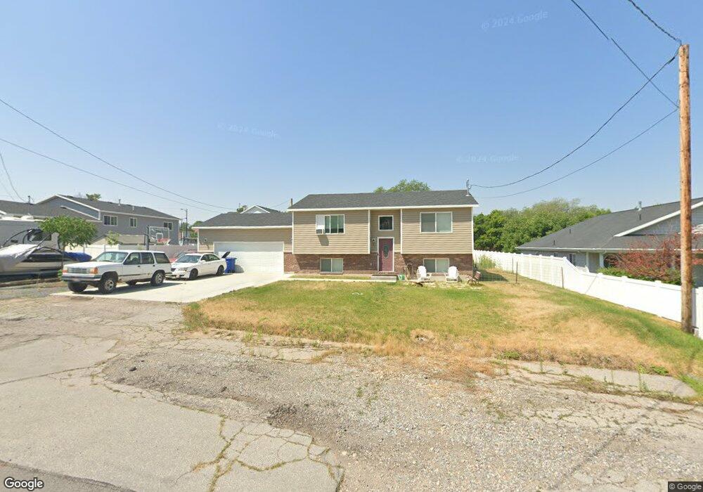 25 N 100 E unit 3, Hyrum, UT 84319 - photo 1