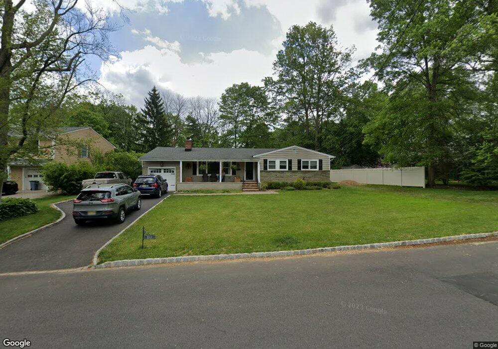 155 Woodbine Cir, New Providence, NJ 07974 - photo 1