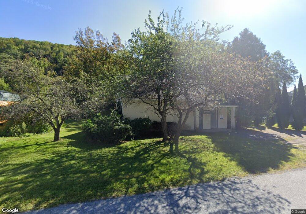 535 Tunnel St, Readsboro, VT 05350 - photo 1