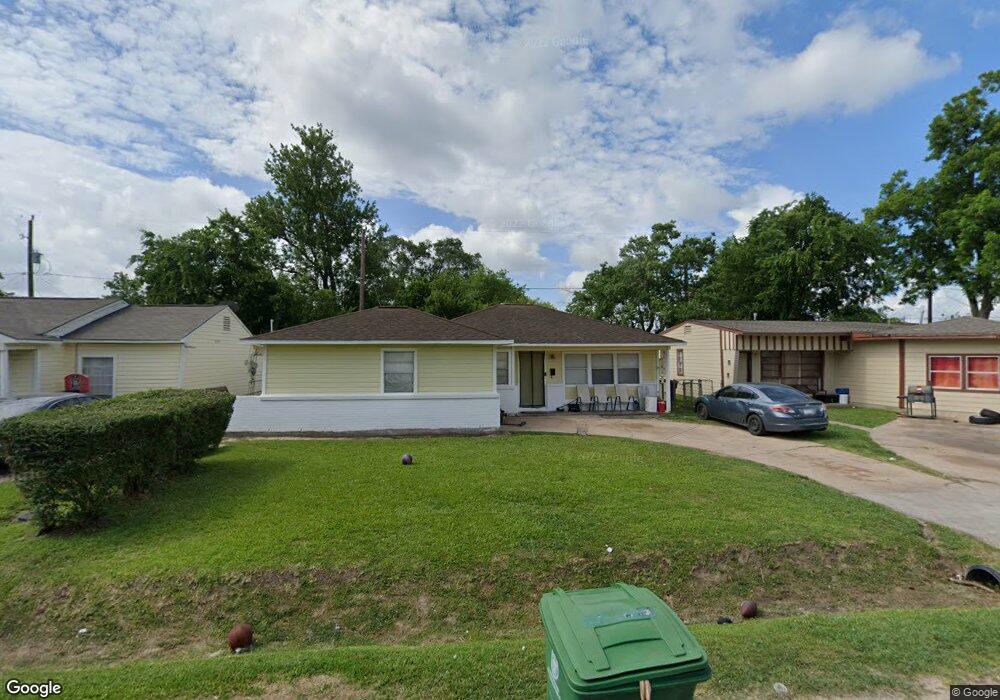 3217 Cliffmarshall St, Houston, TX 77088 - photo 1