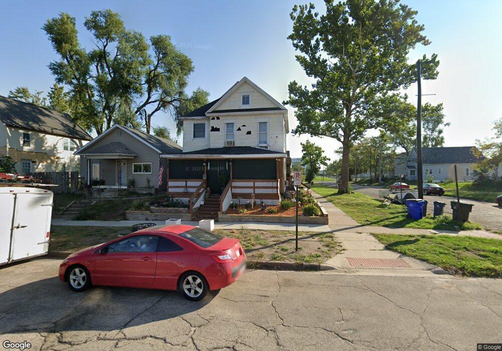 527 2nd St SW, Cedar Rapids, IA 52404 - photo 1