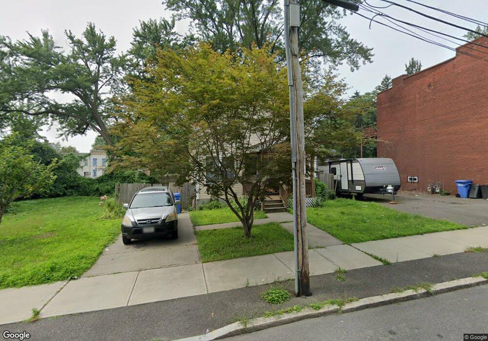 28 Mohawk St, Albany, NY 12204 - photo 1