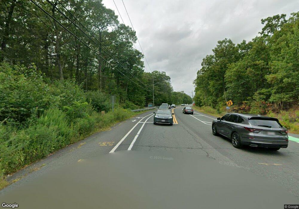 0 Apremont 16 17 unit 70893311, Holyoke, MA 01040 - photo 1