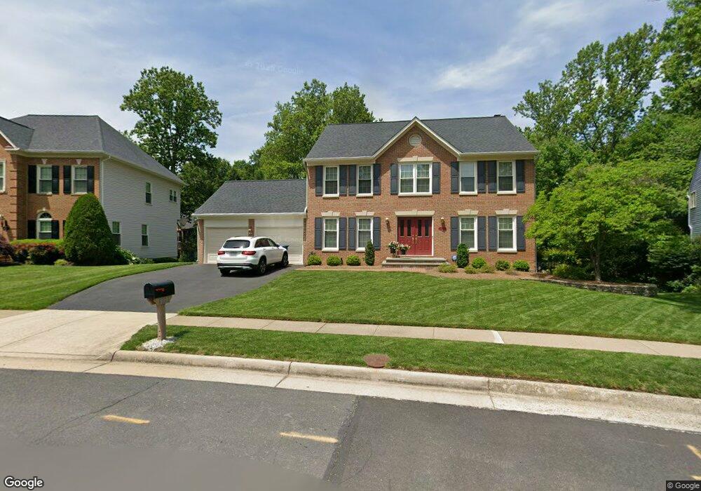 8325 Argent Cir, Fairfax Station, VA 22039 - photo 1