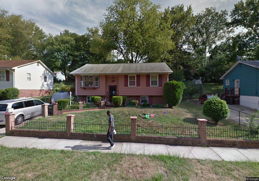 7007 Valley Park Rd, Capitol Heights, MD 20743 - photo 1