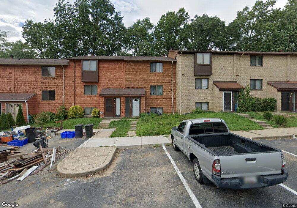 7443 Hickory Log Cir, Columbia, MD 21045 - photo 1