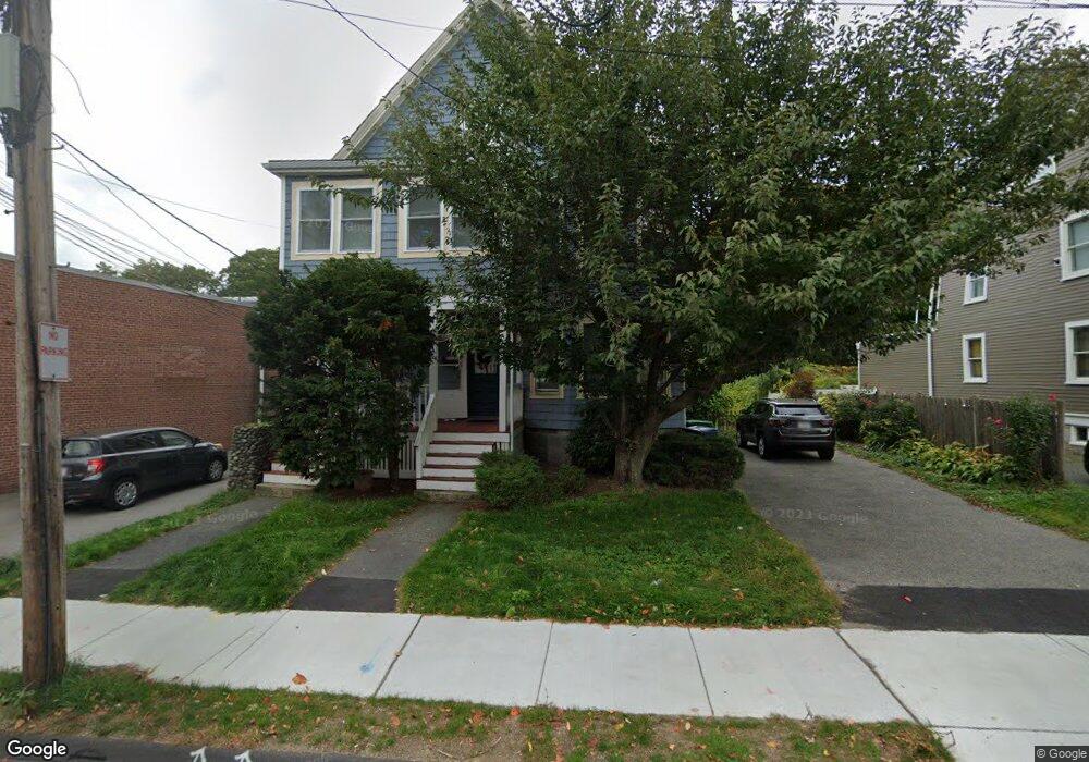 926 Walnut St unit 1, Newton Highlands, MA 02461 - photo 1