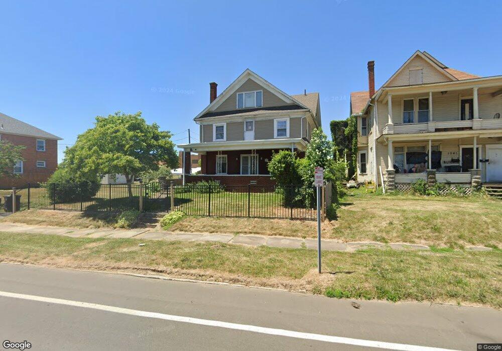 1037 Walnut Ave NE, Canton, OH 44704 - photo 1