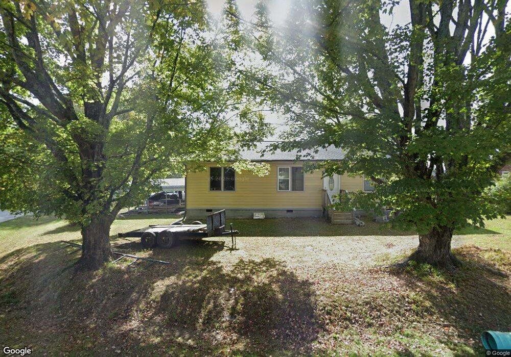 505 Carolina Cir, Hendersonville, NC 28792 - photo 1