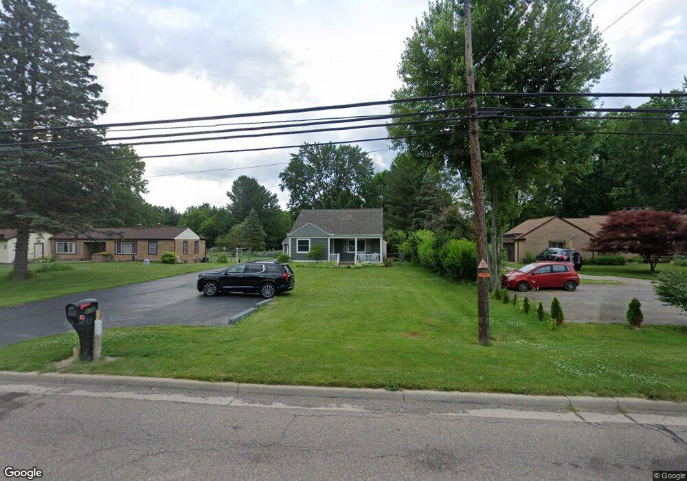 8110 Davison Rd, Davison, MI 48423 - photo 1