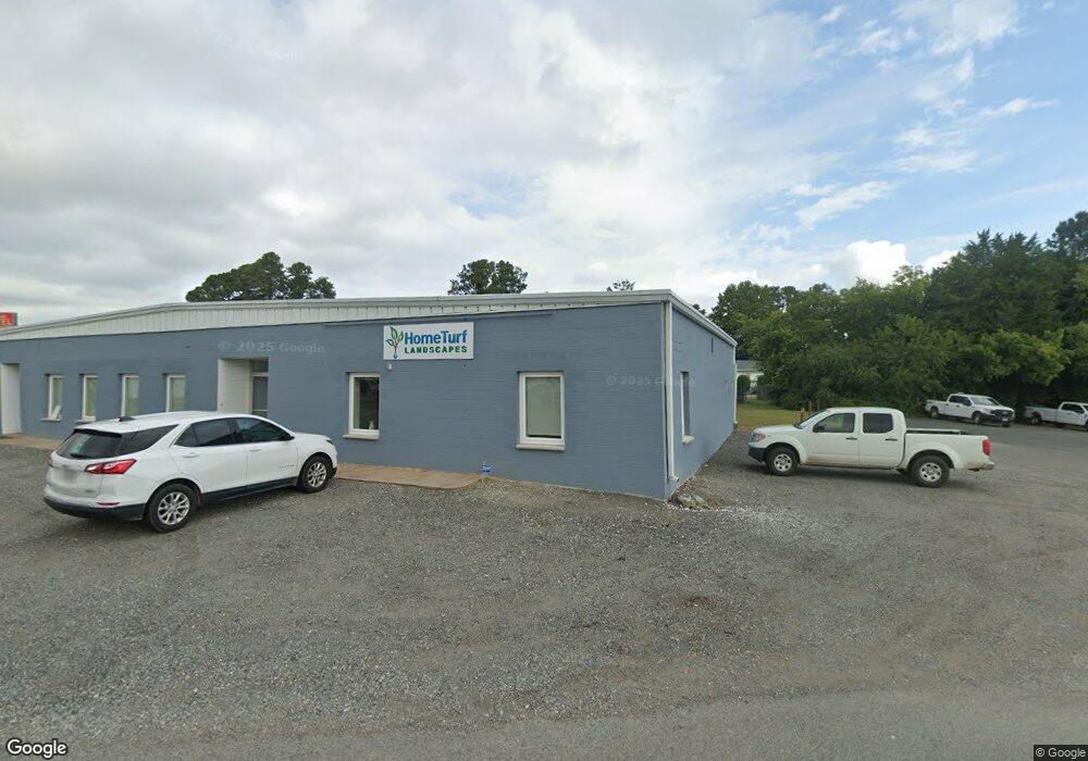 429 Dock St, Tappahannock, VA 22560 - photo 1