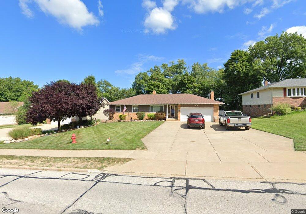 30131 Ridge Rd, Wickliffe, OH 44092 - photo 1