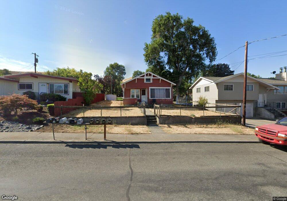 2314 E 10th St, the Dalles, OR 97058 - photo 1