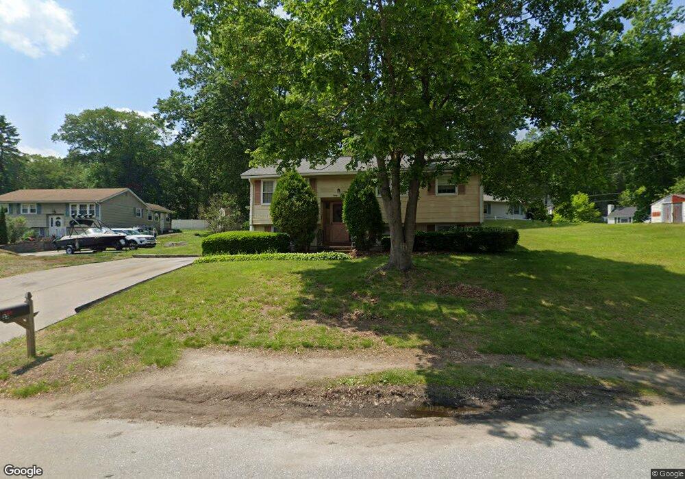 33 Beaver Brook Ln, Dracut, MA 01826 - photo 1