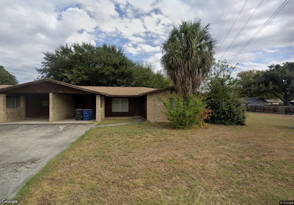 620 Fair Ln, New Braunfels, TX 78130 - photo 1