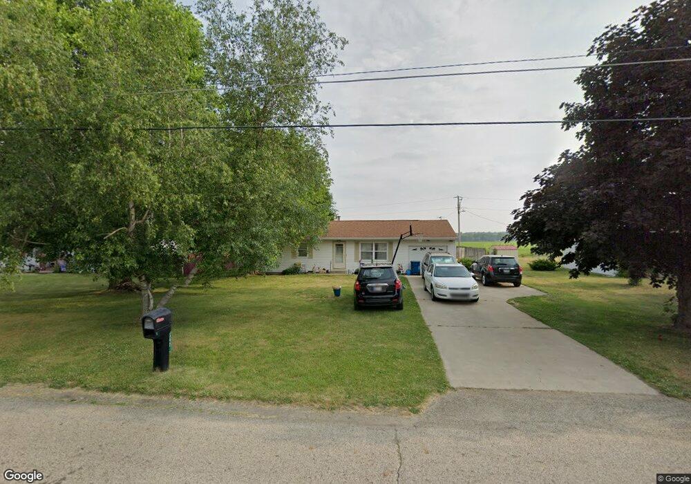 542 W Marshall St, Argos, IN 46501 - photo 1