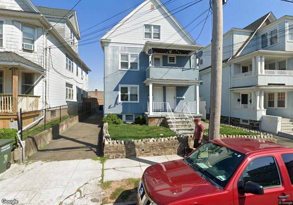 456 Charles St unit Second floor, Bridgeport, CT 06606 - photo 1