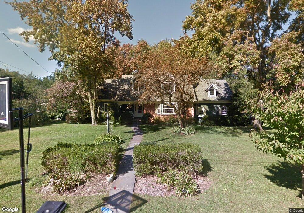 565 Robin Place, Wyckoff, NJ 07481 - photo 1