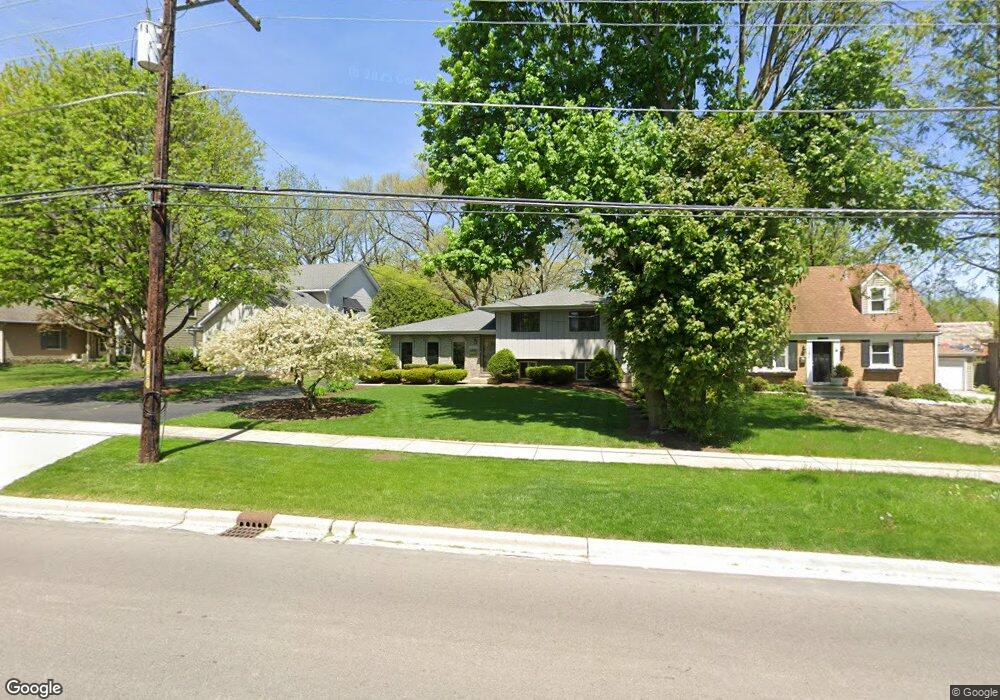 1207 Manchester Rd, Wheaton, IL 60187 - photo 1