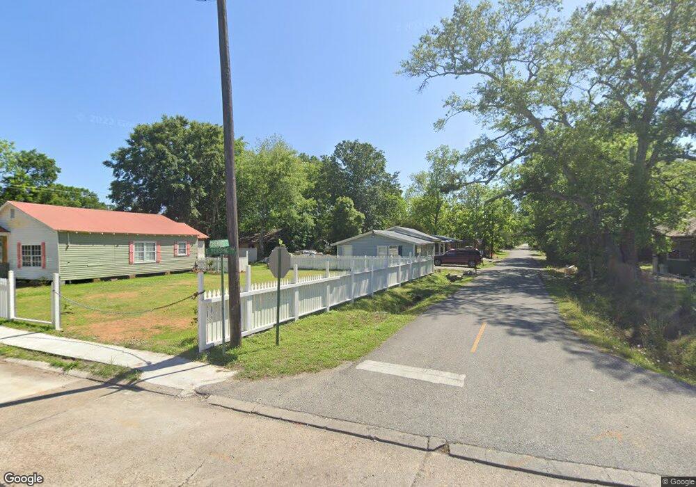 801 E Pershing St, New Iberia, LA 70560 - photo 1