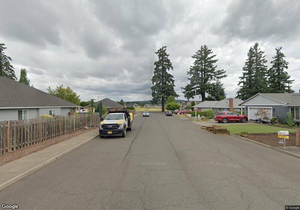 1495 N Juniper St, Canby, OR 97013 - photo 1