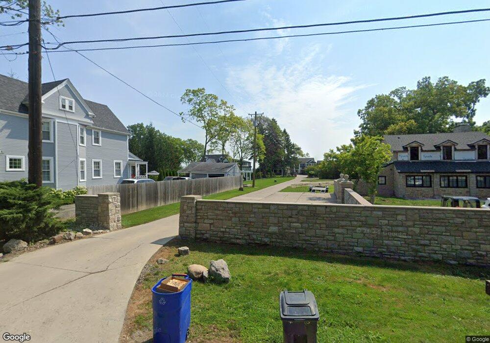 19757 Parke Ln, Grosse Ile, MI 48138 - photo 1