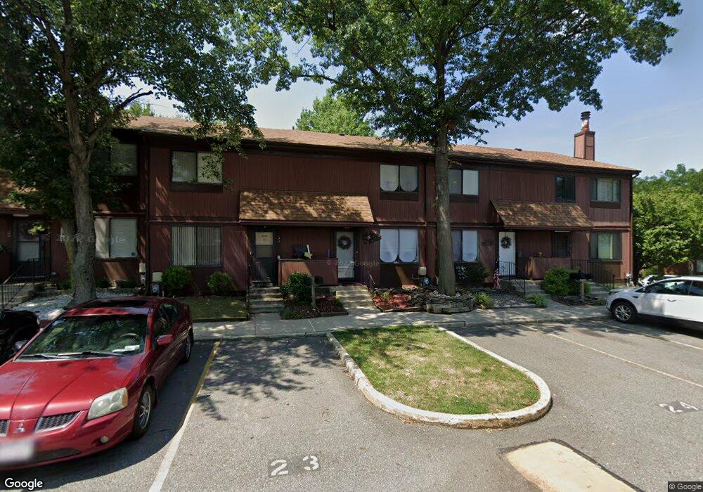 20 Azalea Ct, Staten Island, NY 10309 - photo 1