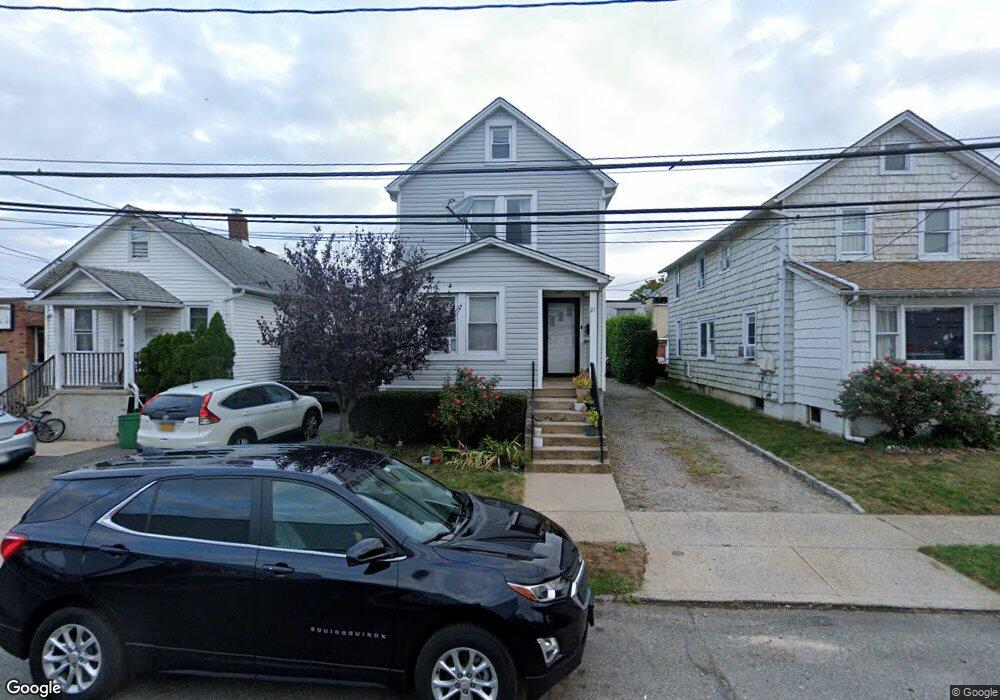 27 Beechwood Ave, Port Washington, NY 11050 - photo 1