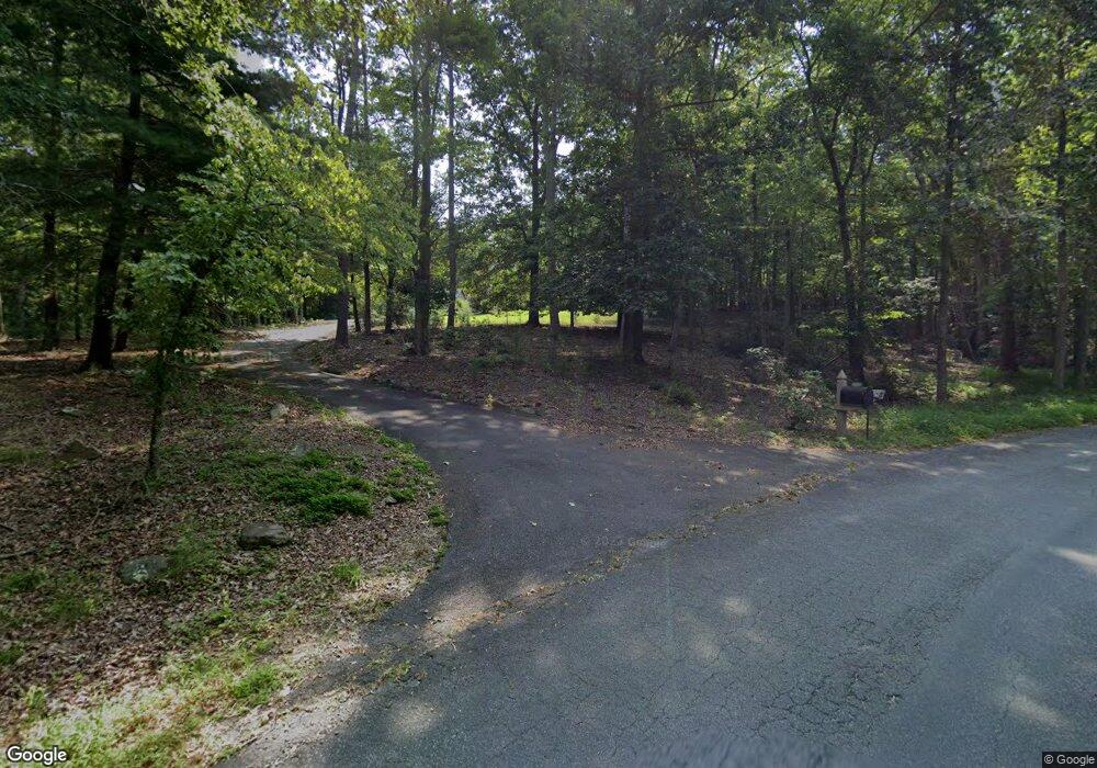 1423 Overlook Dr, Charlottesville, VA 22903 - photo 1