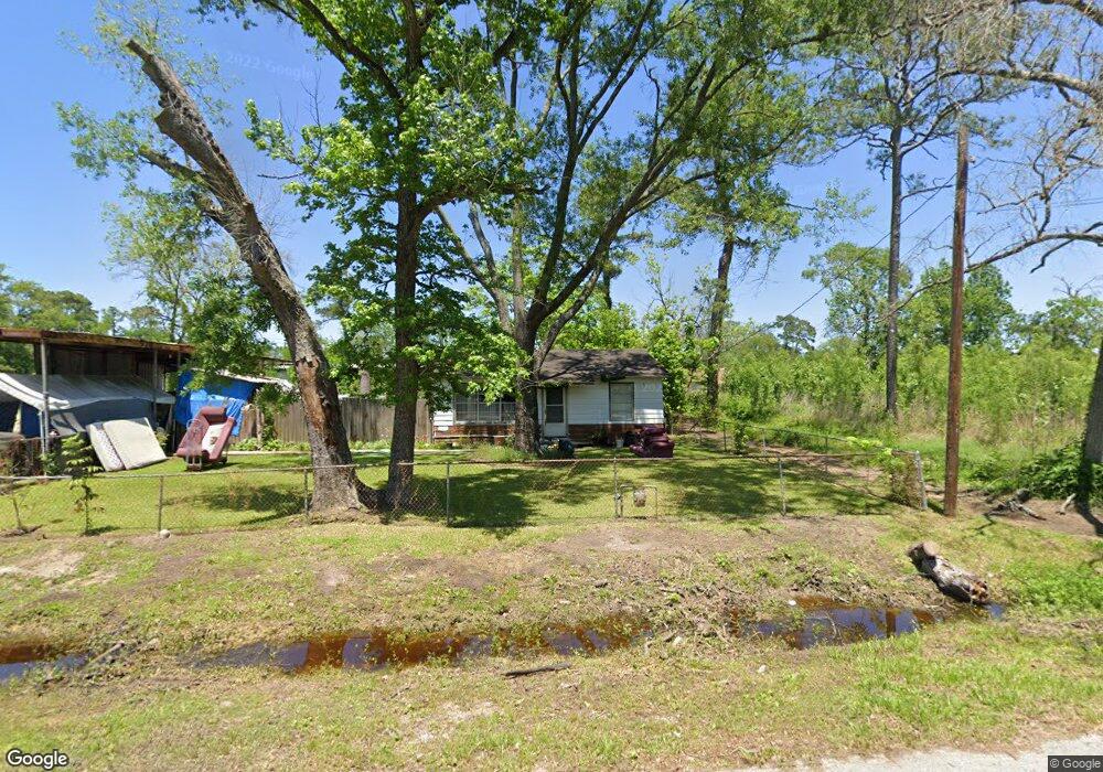 5621 Gaston St, Houston, TX 77016 - photo 1