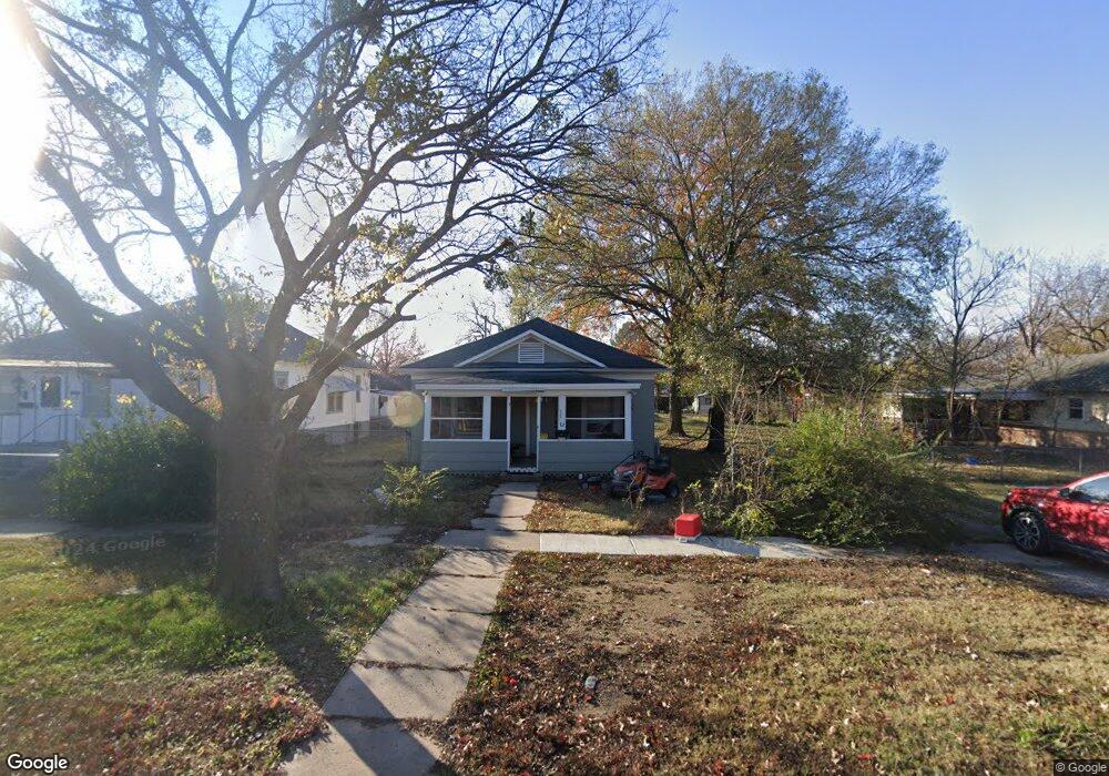 1003 W Gentry St, Henryetta, OK 74437 - photo 1