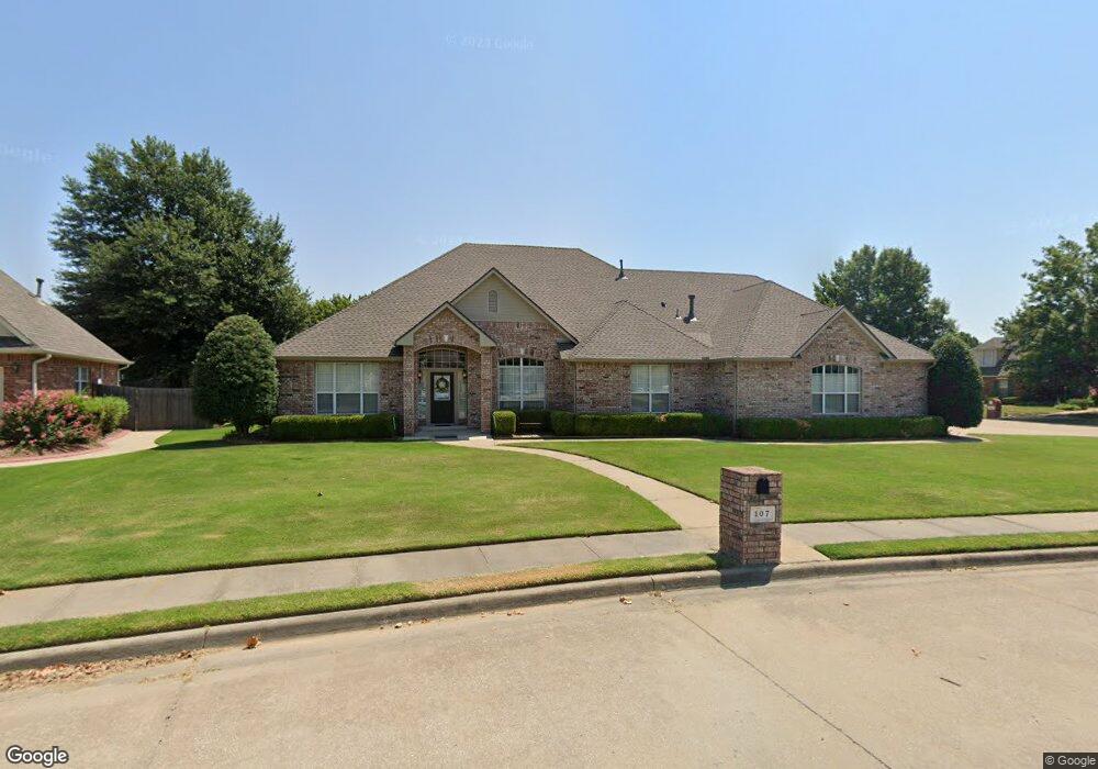 107 S Forest Ridge Blvd, Broken Arrow, OK 74014 - photo 1