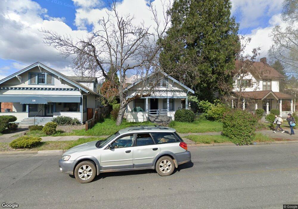 118 NE A St, Grants Pass, OR 97526 - photo 1