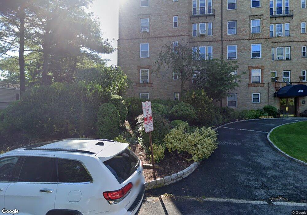 Orienta Condos unit 5M, Mamaroneck, NY 10543 - photo 1